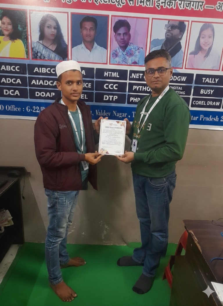 DTCI student receiving a computer programme certificate